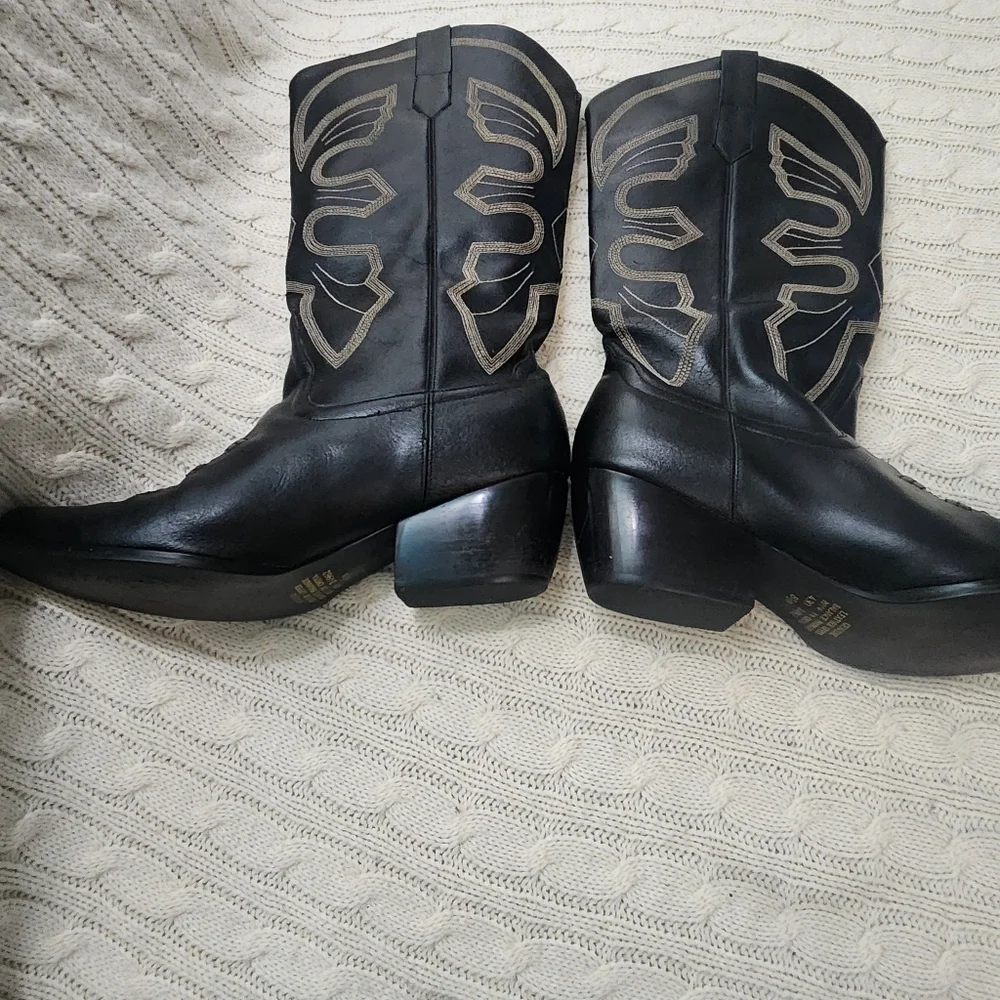 Newport Black Leather Western Boots - Picture 3 of 10